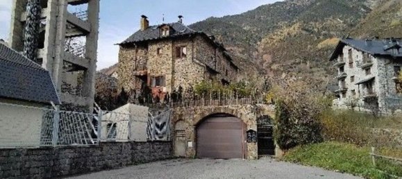 3 bedrooms House in Huesca, Spain No. 157026 5