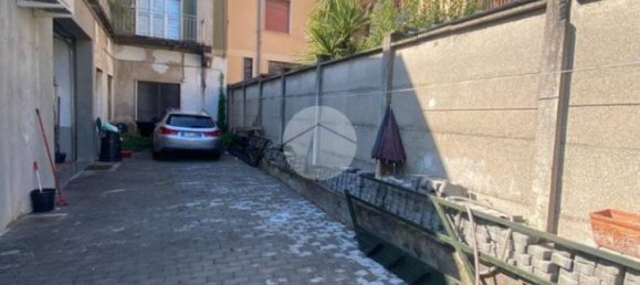 Gewerbliche Immobilie in Seriate, Italy 190m², Nr. 374367 4