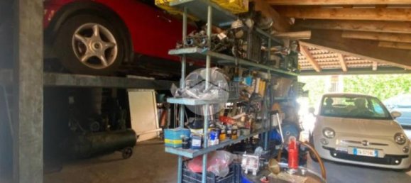 Gewerbliche Immobilie in Seriate, Italy 190m², Nr. 374367 10