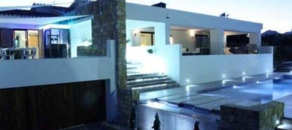 Villa de 4 dormitorios en Marbella, Spain No. 78849 12