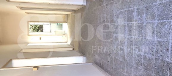 5 bedrooms House in Oristano, Italy No. 63380 4