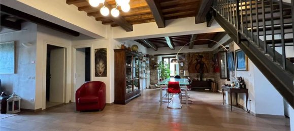 14غرفة منزل في Gualdo Tadino, Italy رقم 69443 36