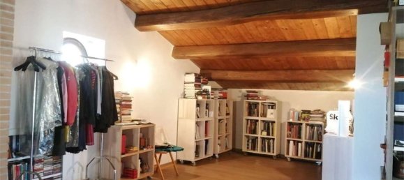 14غرفة منزل في Gualdo Tadino, Italy رقم 69443 11