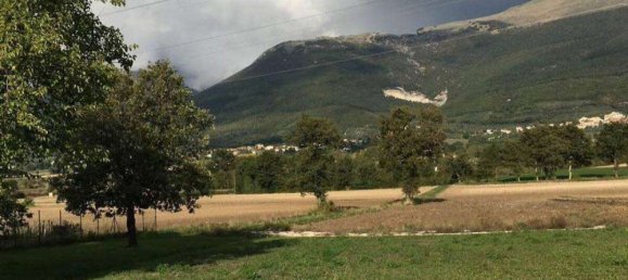 14غرفة منزل في Gualdo Tadino, Italy رقم 69443 47