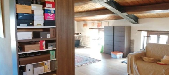 14غرفة منزل في Gualdo Tadino, Italy رقم 69443 12