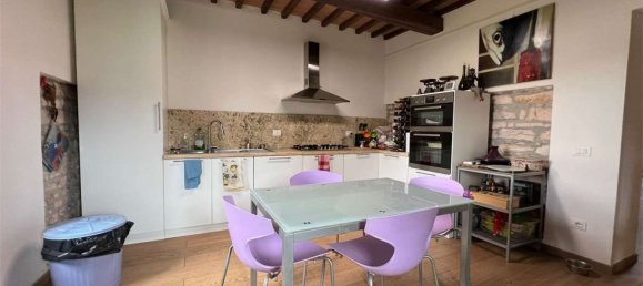 14غرفة منزل في Gualdo Tadino, Italy رقم 69443 39