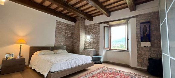 14غرفة منزل في Gualdo Tadino, Italy رقم 69443 7