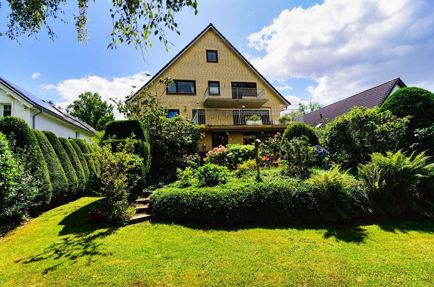 6غرفة منزل ذو طابقين في Wandsbek, Germany رقم 237970