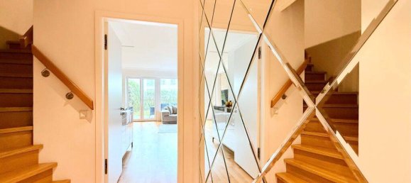 5 rooms Townhouse in Offenbach, Germany No. 366185 2