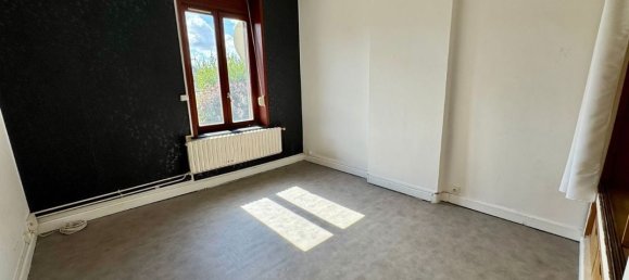 Casa de 4 dormitorios en Maubeuge, France No. 331388 12