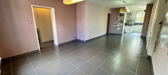 Casa de 4 dormitorios en Maubeuge, France No. 331388 5