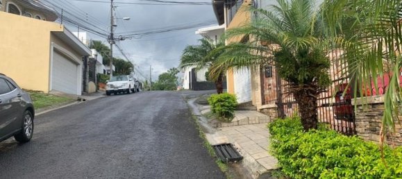 3 bedrooms House in Curridabat, Costa Rica No. 155 3