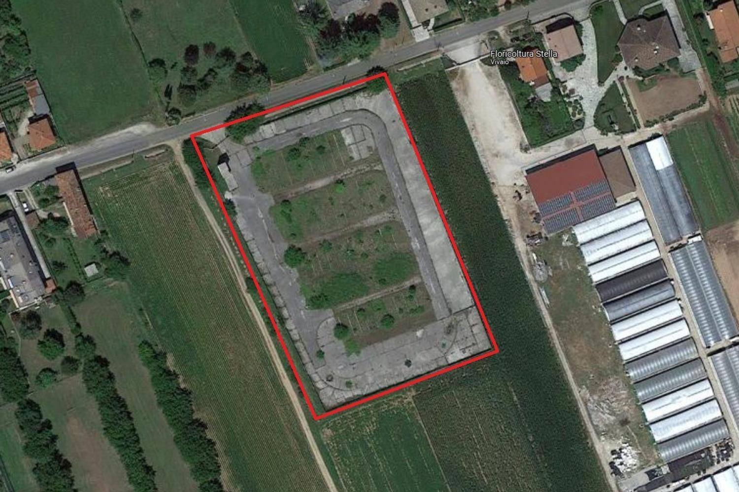  قطعة أرض في Udine, Italy 11712متر مربع رقم 317062