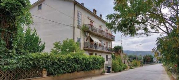 6 rooms Apartment in Spezzano Albanese, Italy No. 186427 3