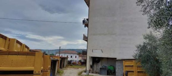 6 rooms Apartment in Spezzano Albanese, Italy No. 186427 6