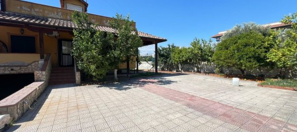 4 bedrooms Villa in Giugliano in Campania, Italy No. 334771 7