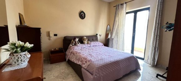 4 bedrooms Villa in Giugliano in Campania, Italy No. 334771 12