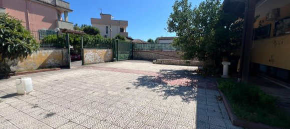 4 bedrooms Villa in Giugliano in Campania, Italy No. 334771 14