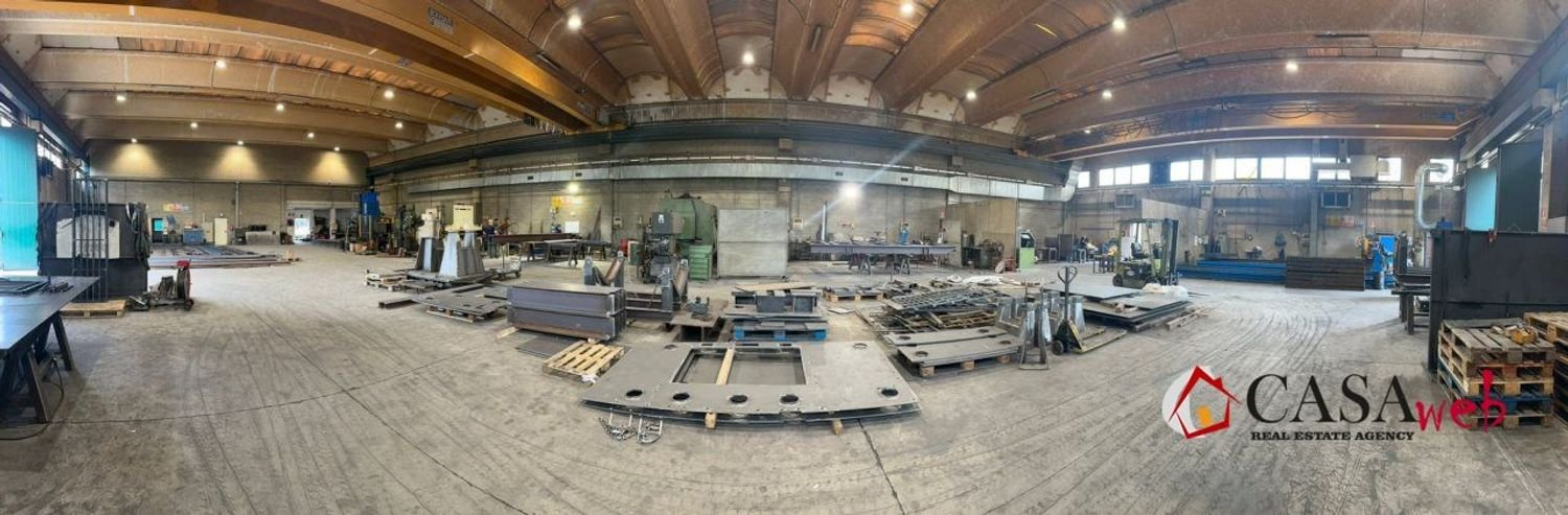 1000m² Warehouse in Vaprio d'Adda, Italy No. 381434