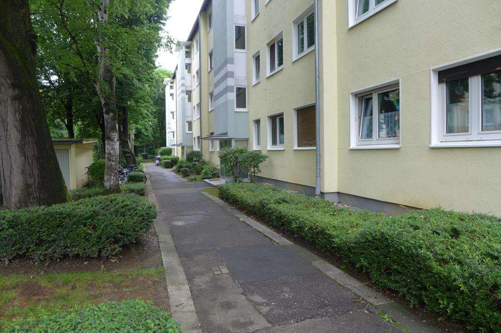 3 rooms Apartment in Bonn, Germany No. 7762