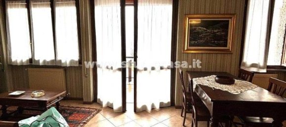 Квартира с 3 комнатами в Серина, Италия № 42243 4