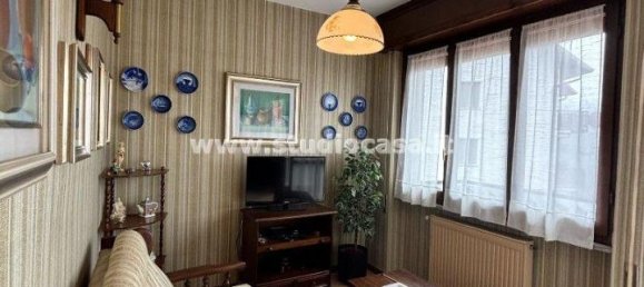 Квартира с 3 комнатами в Серина, Италия № 42243 2