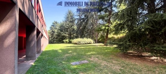 2 bedrooms Apartment in Milan, Italy No. 267479 26