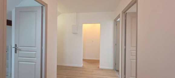 6 bedrooms House in Clichy-sous-Bois, France No. 333676 4