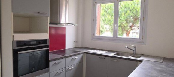 6 bedrooms House in Clichy-sous-Bois, France No. 333676 12