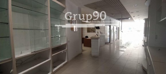 141m² Commercial property in Lleida, Spain No. 106936 9