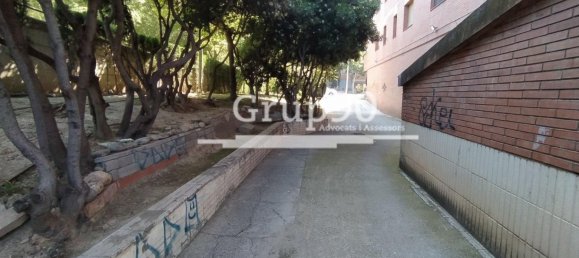 141m² Commercial property in Lleida, Spain No. 106936 16