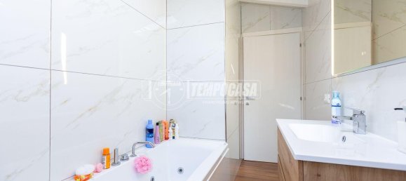 5 rooms House in Borgosatollo, Italy No. 232746 30