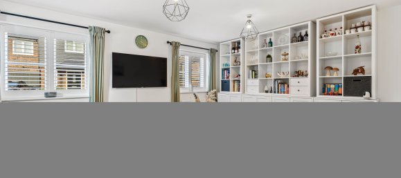 4 bedrooms House in Horley, United Kingdom No. 1001 28