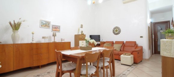 3-salle Appartement à Bitonto, Italy No. 43332 2