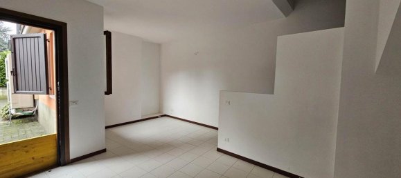 3غرفة شقة في Bergamo, Italy رقم 30590 5