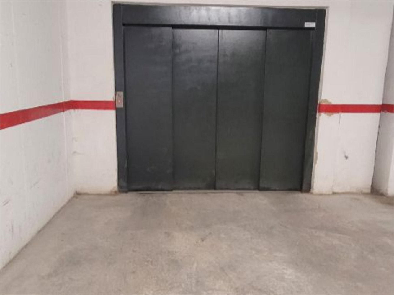 Garagem em Andalusia, Spain 12 m² N.º 243680
