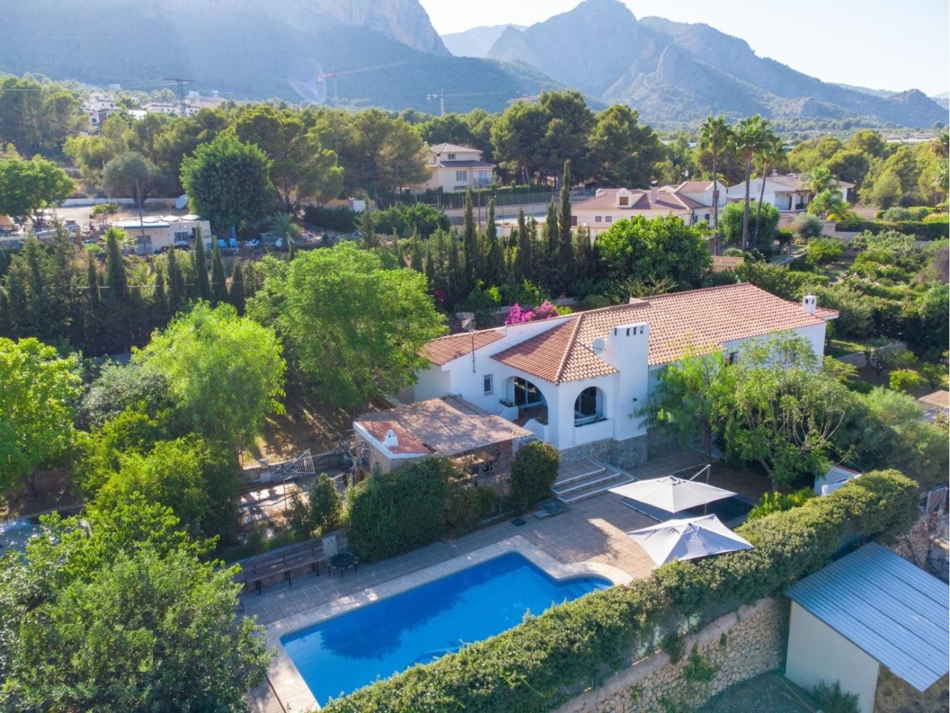 4 bedrooms House in Polop, Spain No. 285403