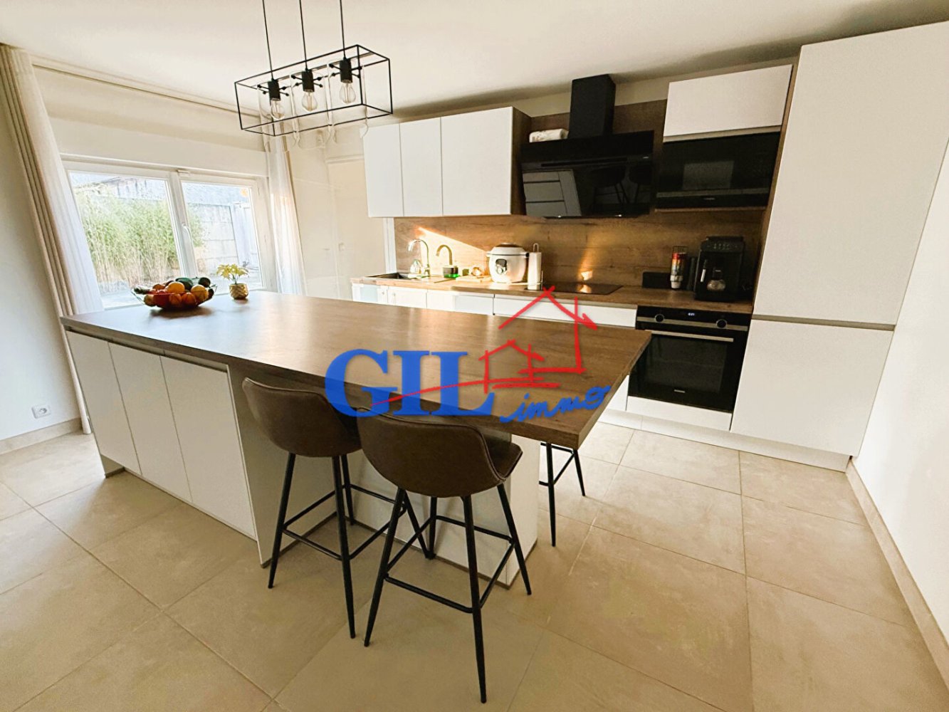 3 bedrooms House in Seine-Port, France No. 121036