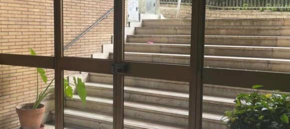 2 rooms Apartment in Rome, Italy No. 26773 8