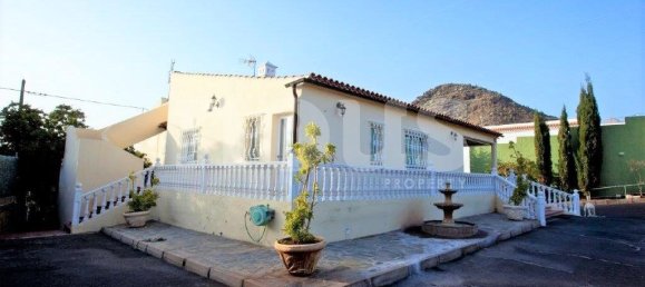 4 bedrooms Villa in La Parque Reina, Spain No. 13866 3