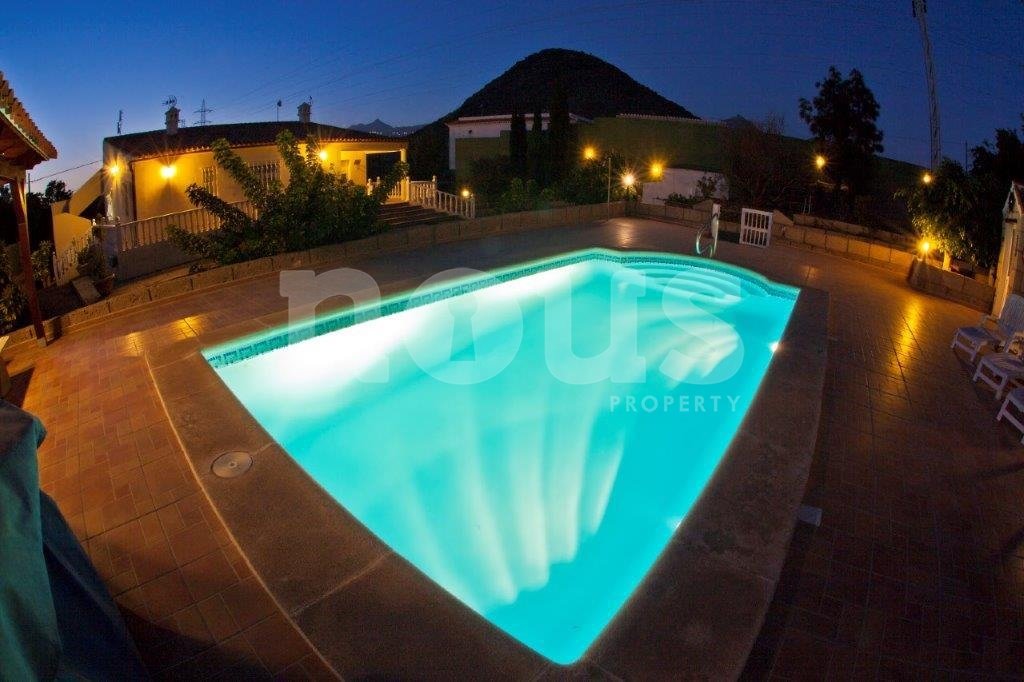 4 bedrooms Villa in La Parque Reina, Spain No. 13866