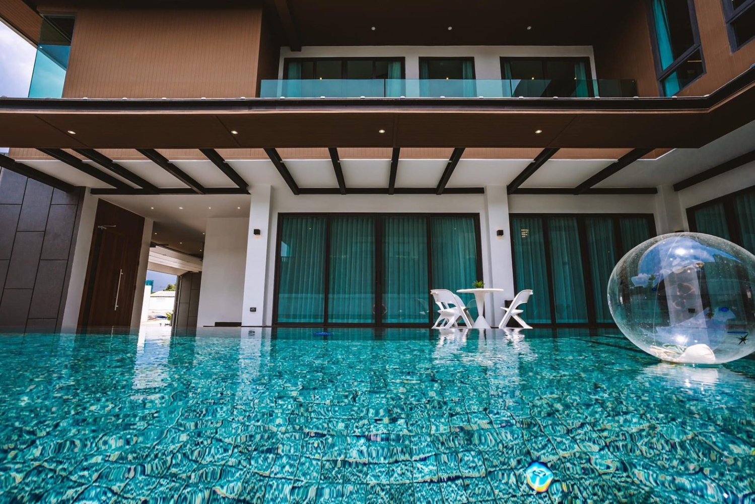 6 bedrooms Cafe / restaurant in Chon Buri, Thailand No. 20535