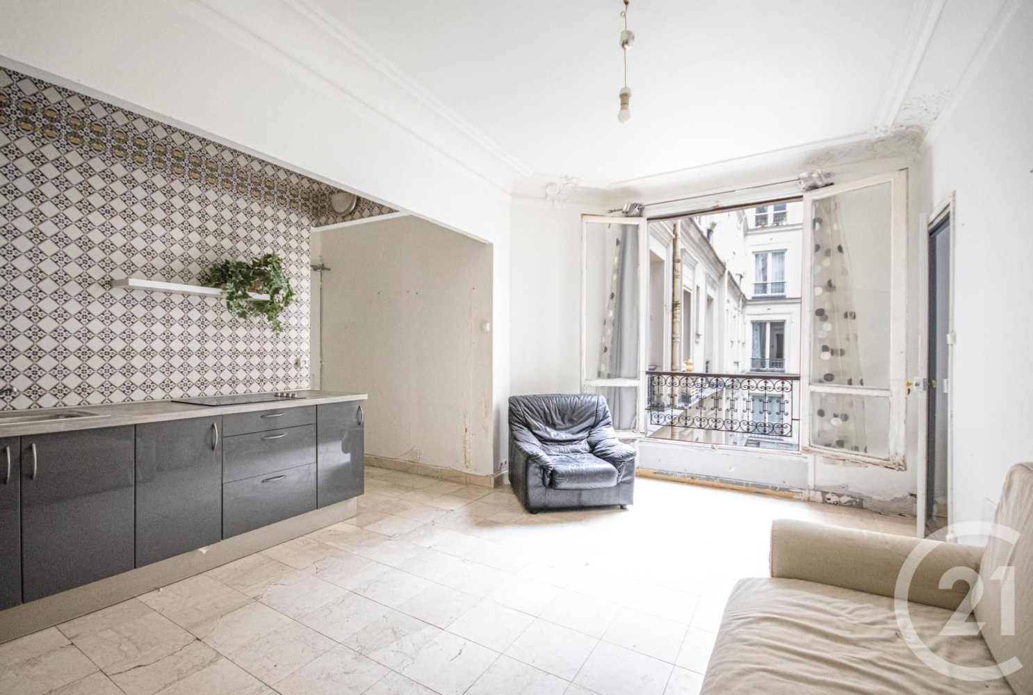 1 bedroom Apartment in Paris, France No. 149453