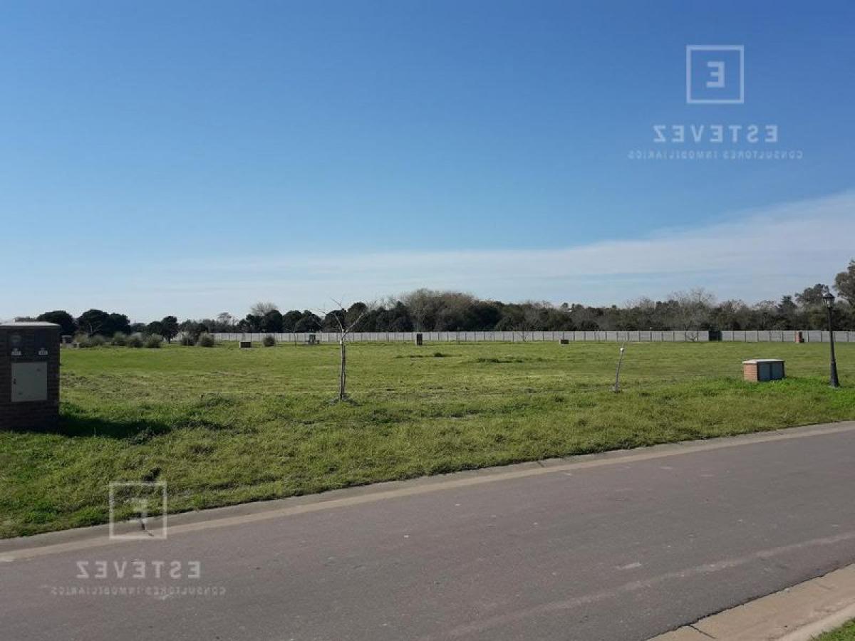  Land in Escobar, Argentina No. 117402