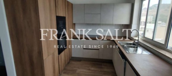 Квартира с 2 спальнями в Сан-Пауль-иль-Бахар, Мальта № 10828 3