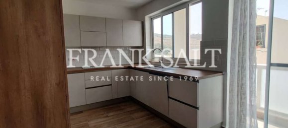 Квартира с 2 спальнями в Сан-Пауль-иль-Бахар, Мальта № 10828 4