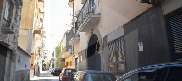 2-salle Appartement à Arzano, Italy No. 20524 9