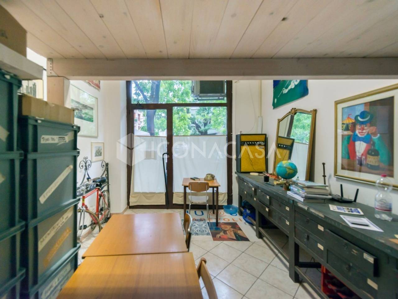 1-Zimmer Gewerbliche Immobilie in Milan, Italy, Nr. 337699