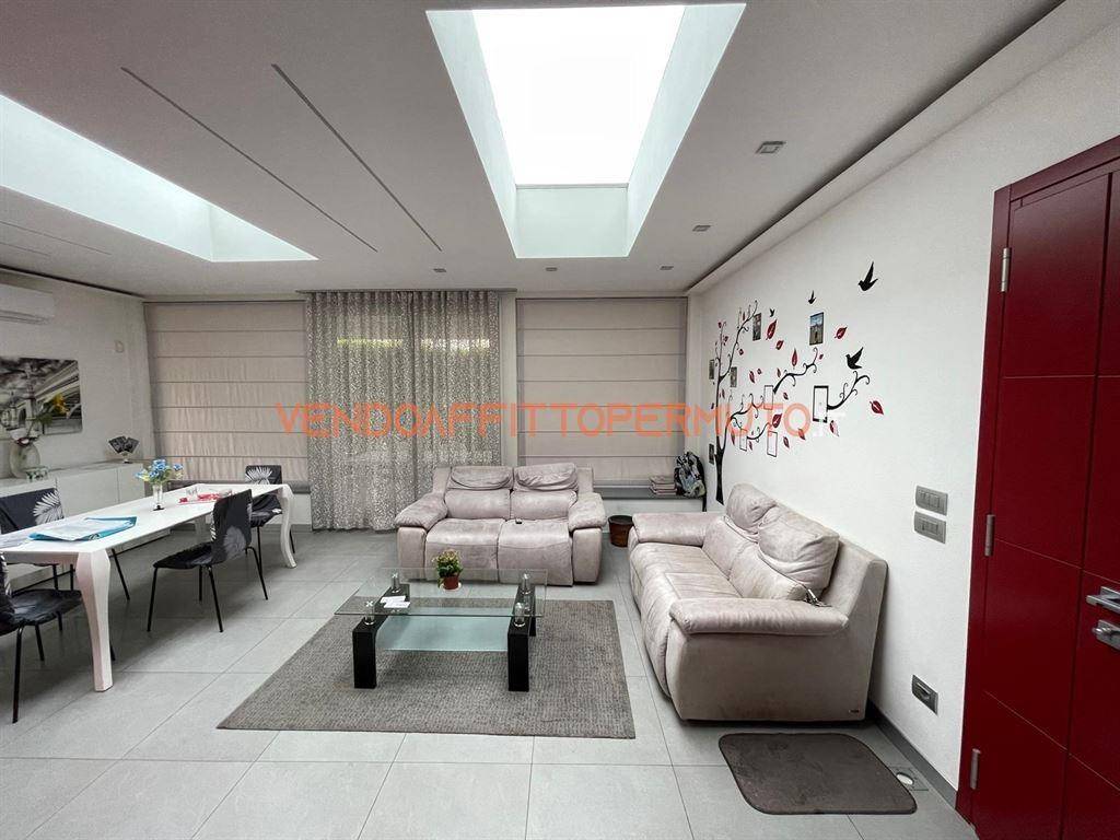 3 bedrooms Villa in Romano di Lombardia, Italy No. 314370