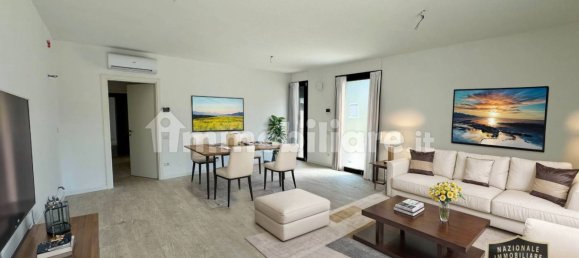 2 bedrooms Apartment in Florence, Italy No. 52126 4